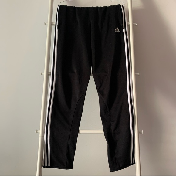 Adidas | Climacool black fitted pants | Zipped pockets and zips at ankles - Picture 8 of 8